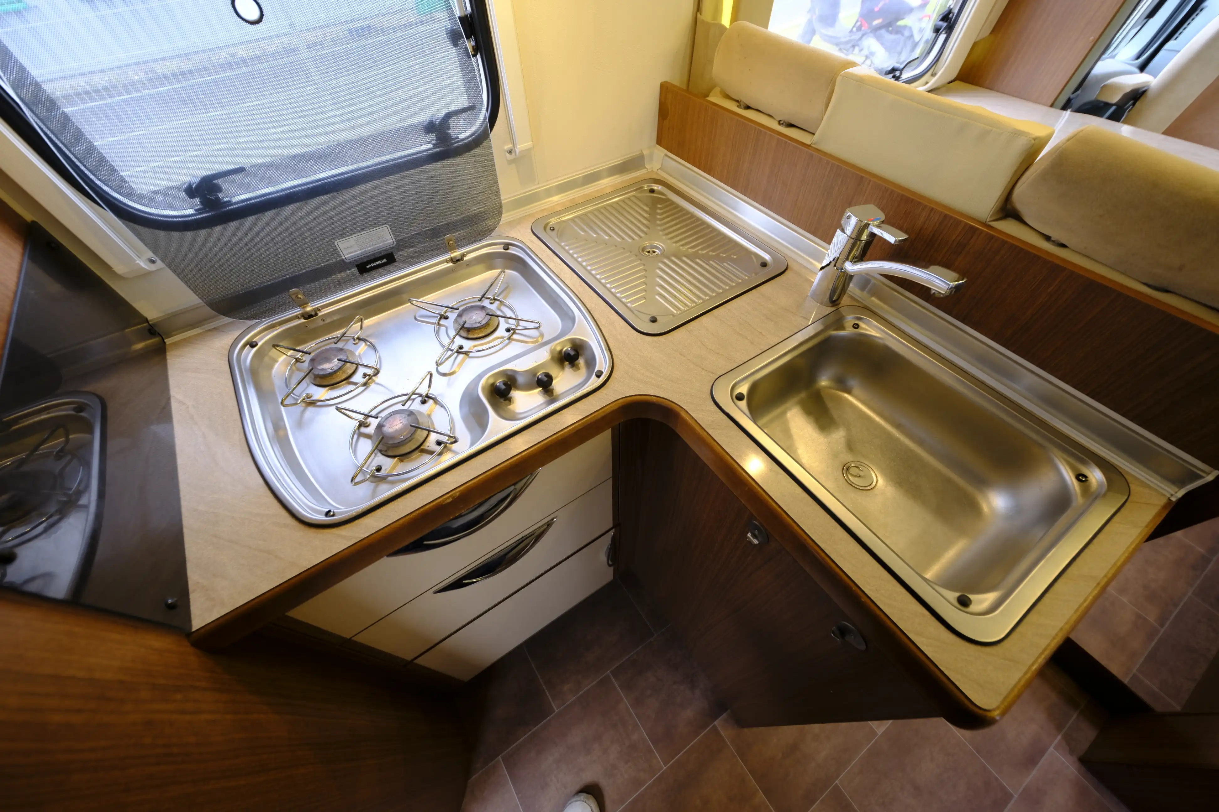 BUERSTNER Ixeo Plus IT 724